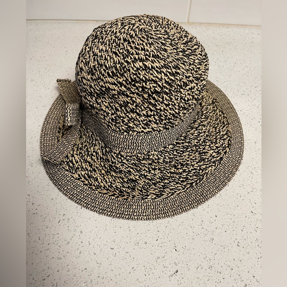 Liz Claiborne flapper style hat.